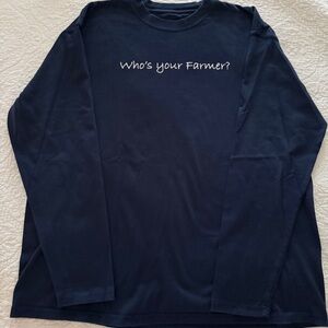 Navy Long Sleeve Tee of Bartlett Farm Nantucket